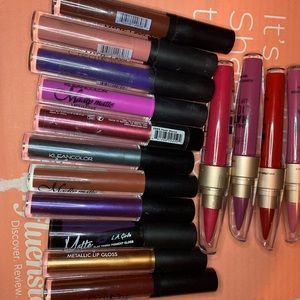 Liquid lipsticks